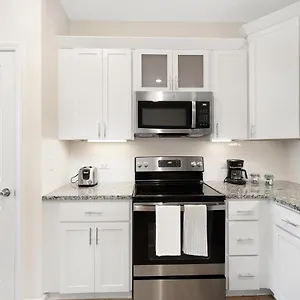  Apartment Evolve At Parkway United States